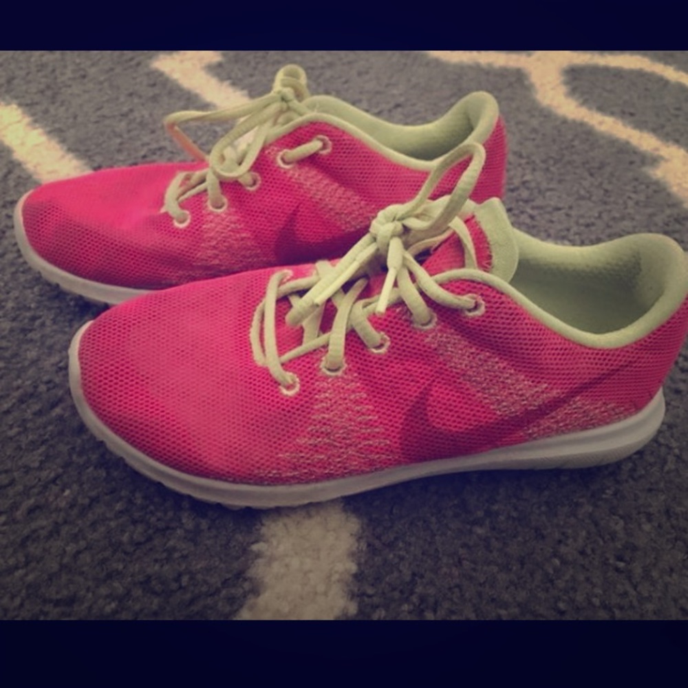 Girls Nike sneakers size 12.5C